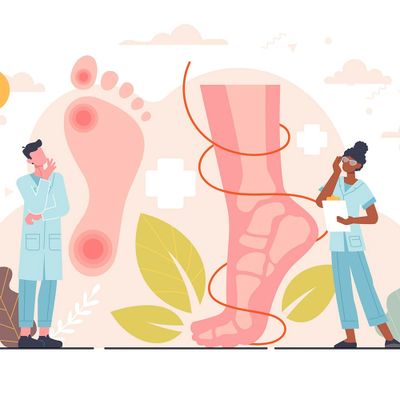 Doctors examining foot pain and anatomy with highlighted pain points.