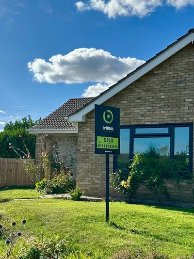 If you work with us your property will sell for a better price, your property value will increase.