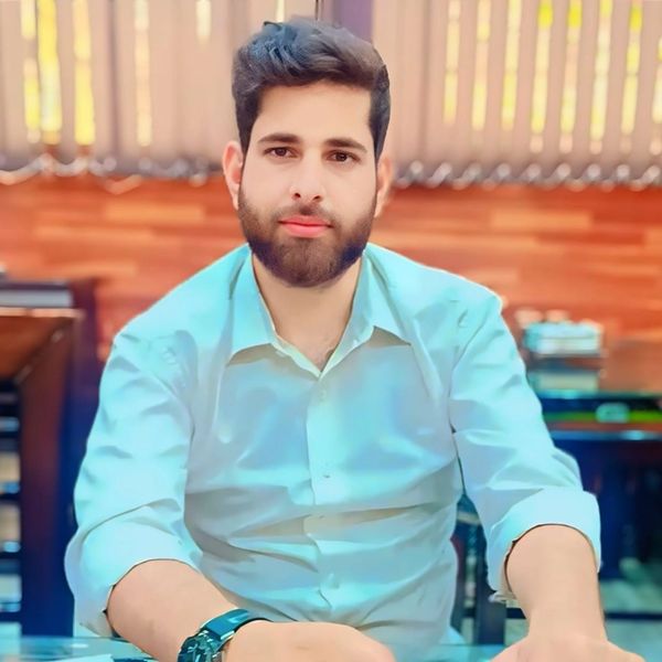 Image of Advocate Younis Ahad, Legal Mentor, Lawyer's Bugle