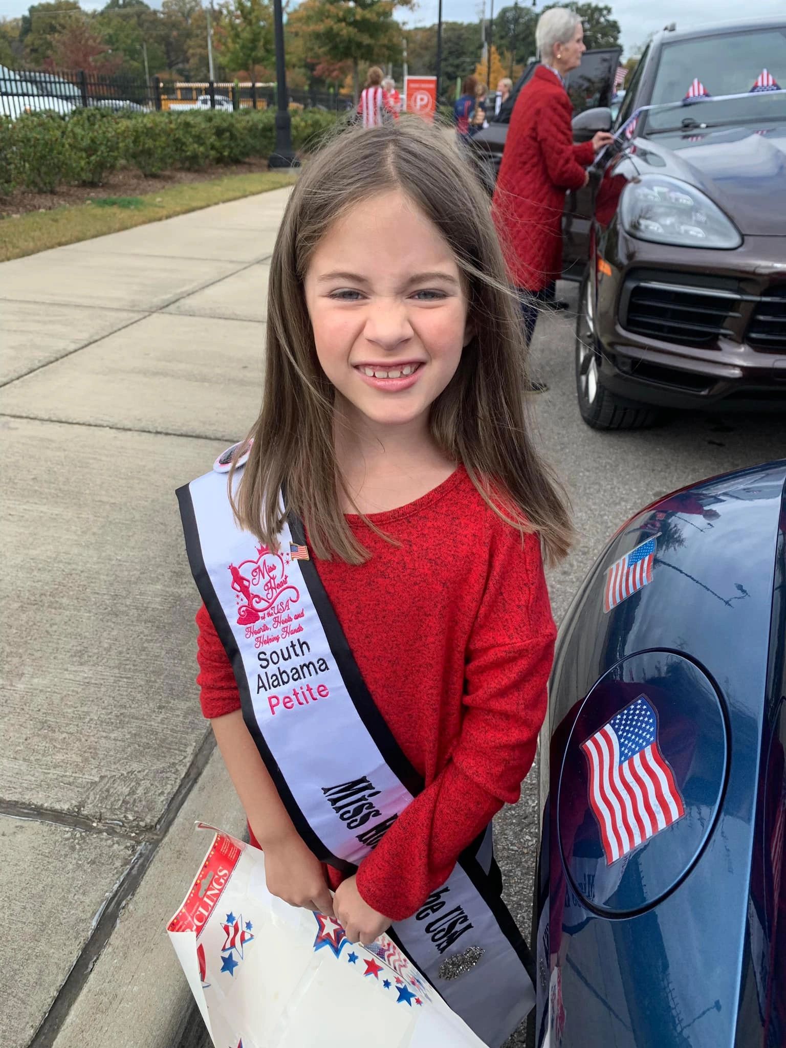 South Alabama Petite Miss Participates in Veterans Day Parade!