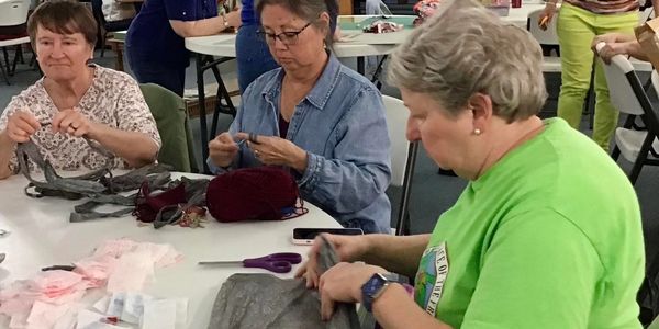 Stitchin' Sisters