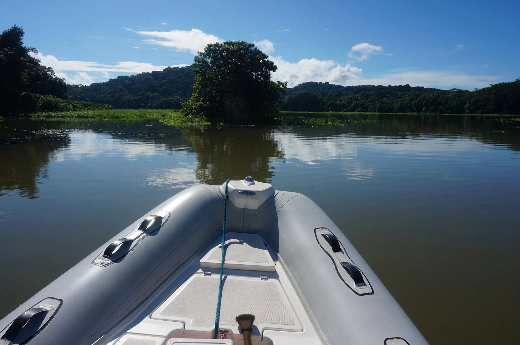 panama sailboat charter