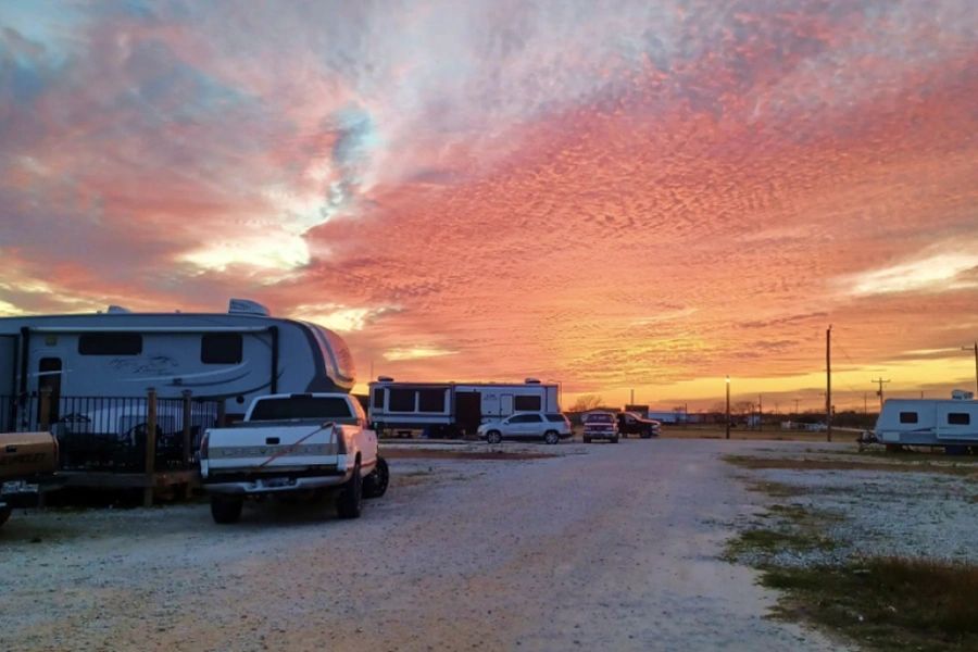 LongTerm RV Park with Full Hookups Bastrop Bayou RV Park