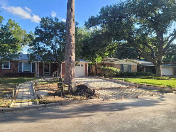 Esquivel concrete construction driveway replacement san antonio texas