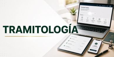 Dispositivos mostrando plataforma de tramitología.