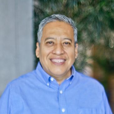 Mauricio Girón - Director