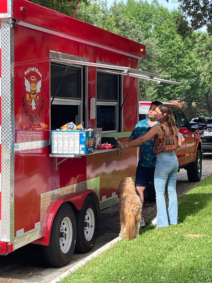 Grub Truck Y'all Food Truck Delivery, Mobile Food Service