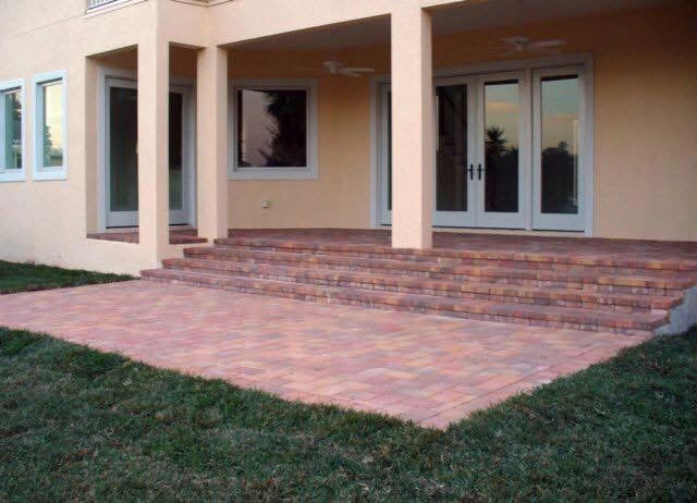 Custom backyard patio pavers in Sarasota