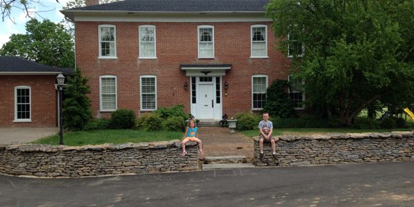 Dry stone wall, dry stack wall, walls without mortar, stone steps, capstones, walls made with stone