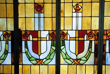 Bloomington, Indiana, Indiana University campus, Stained glass with letters IU.