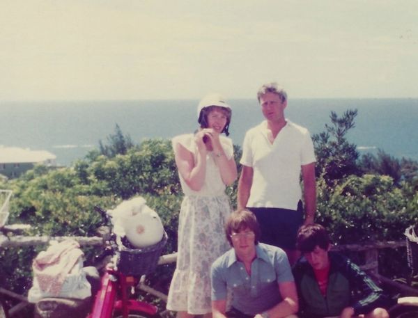 Pauline, Tom, Stephen and Peter with moped Bermuda 1981. 