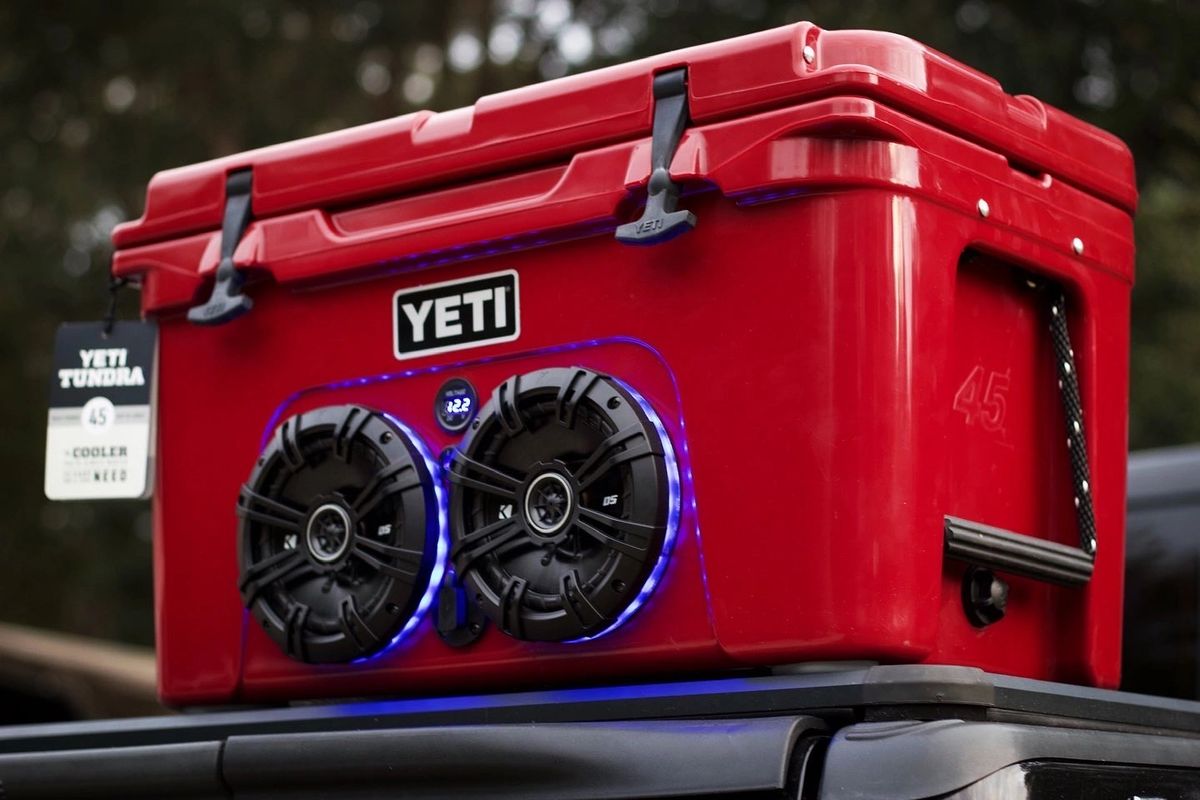 Yeti Tundra 35 Radio Cooler