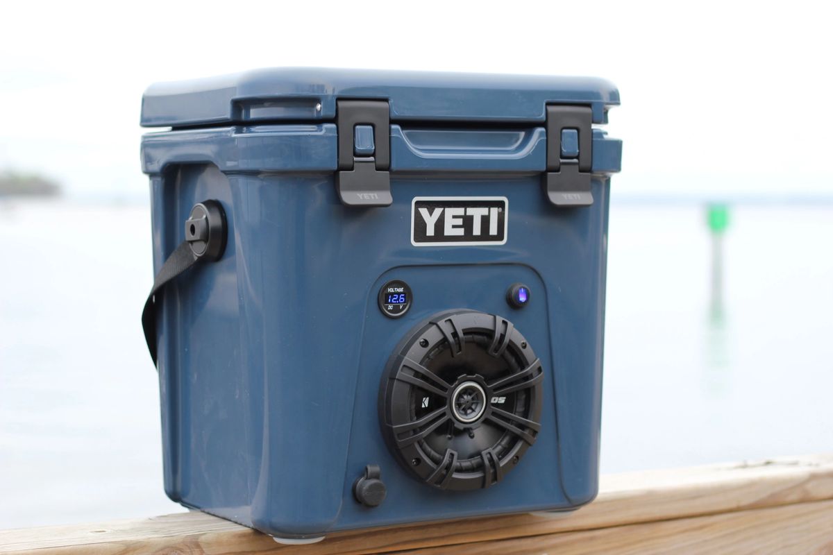 YETI® Roadie 24 Navy Cooler