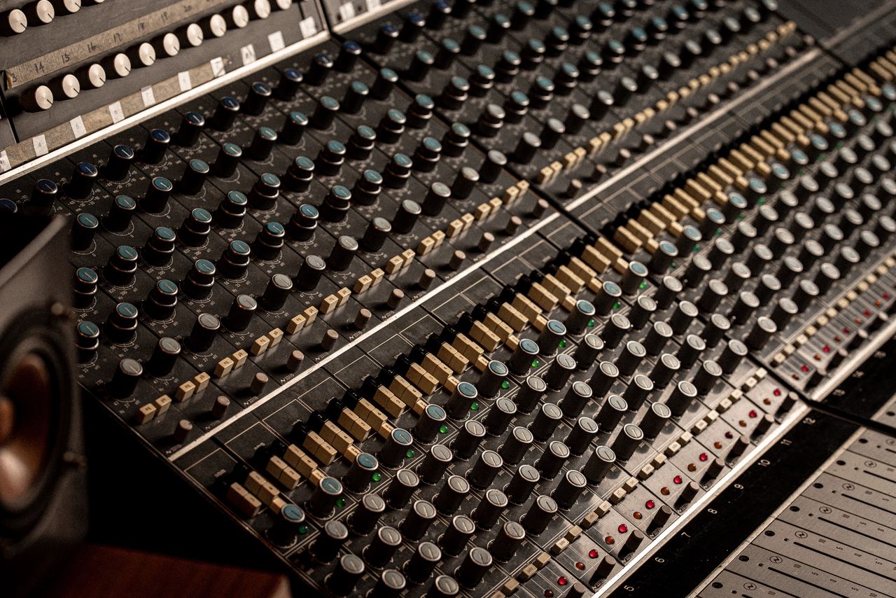 NEVE 5315 vintage console