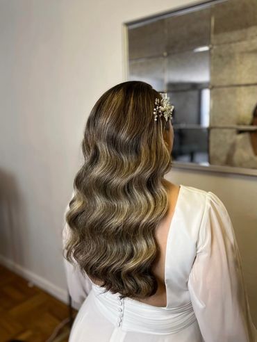 Hollywood wave bridal hairstyle with pearly hair accessory by NYC hairstylist, Beauty by Denoise