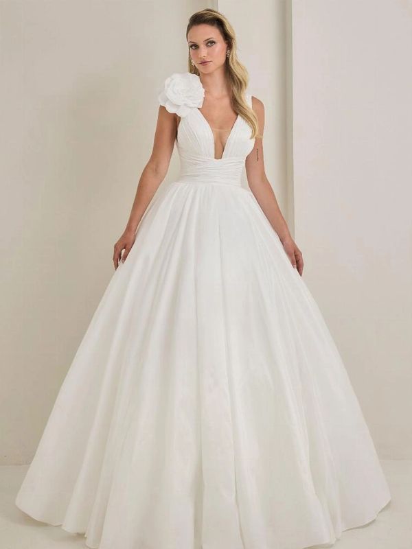 Calla Blanche wedding gown