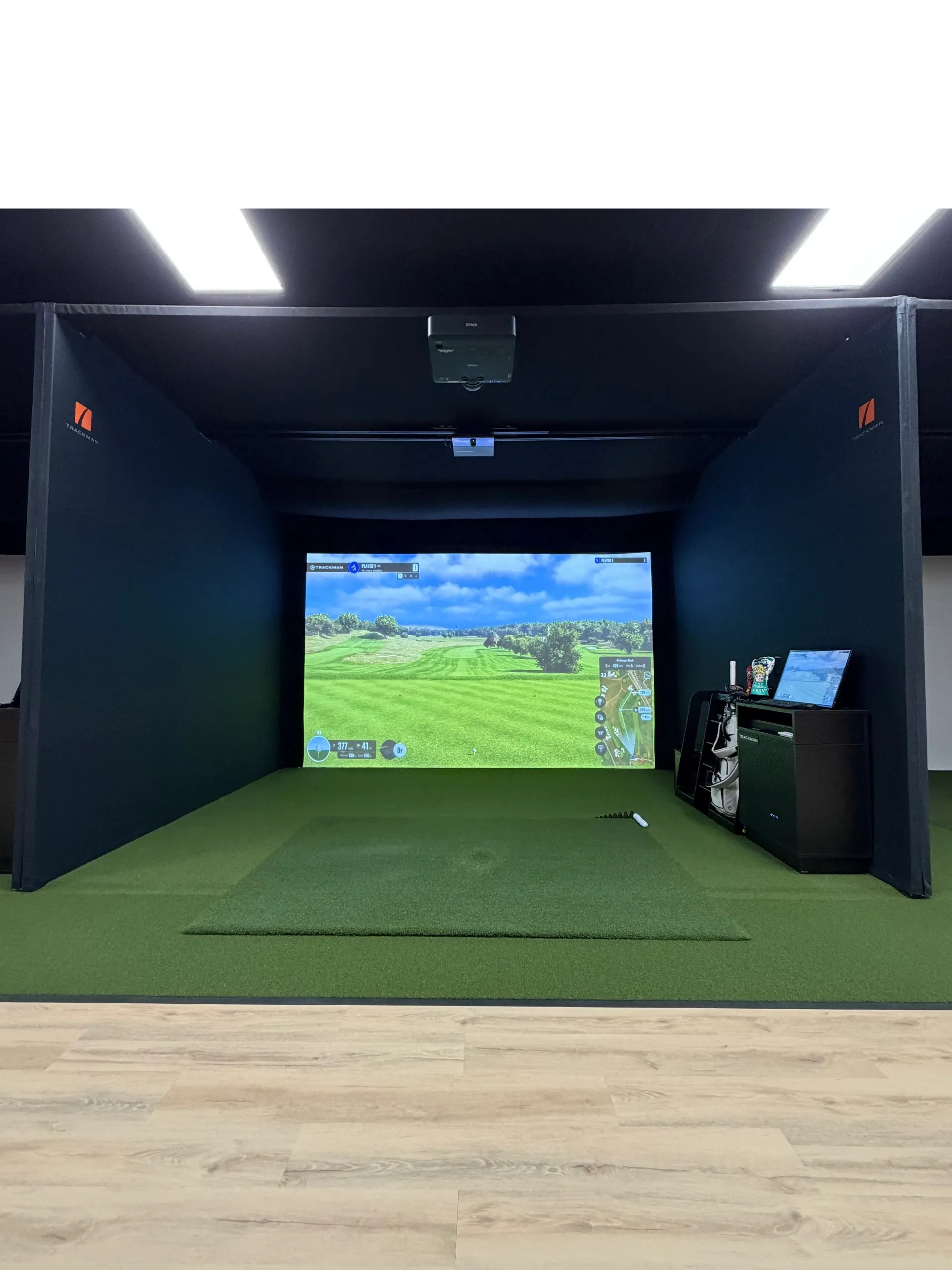 Twilight Golf - Photo 1