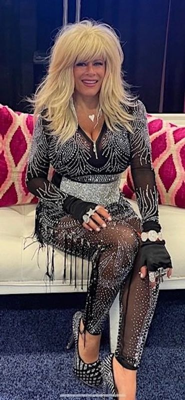 Nashville's Best Dolly Parton Impersonator, Michelle Spaziano
