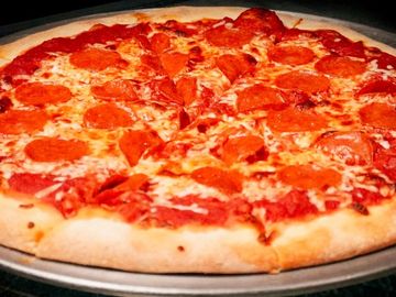 New York Pepperoni Pizza.