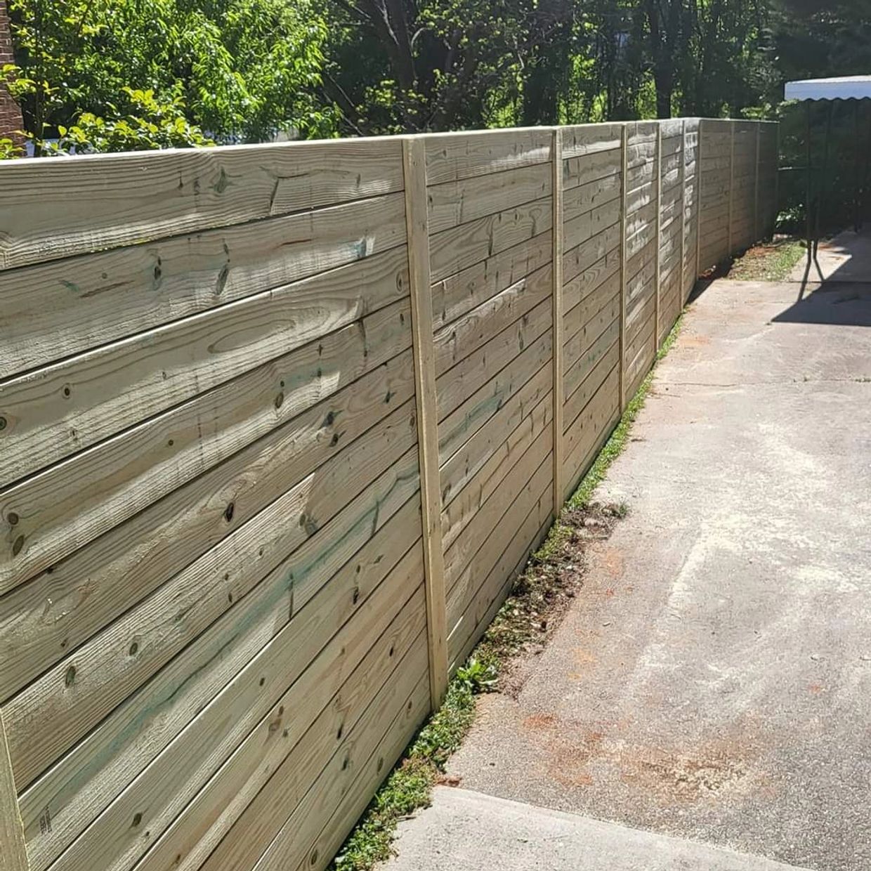 Horizontal semi-private wooden fencing 