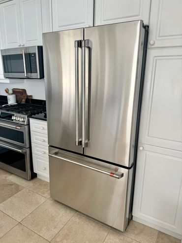 New Cafe refrigerator