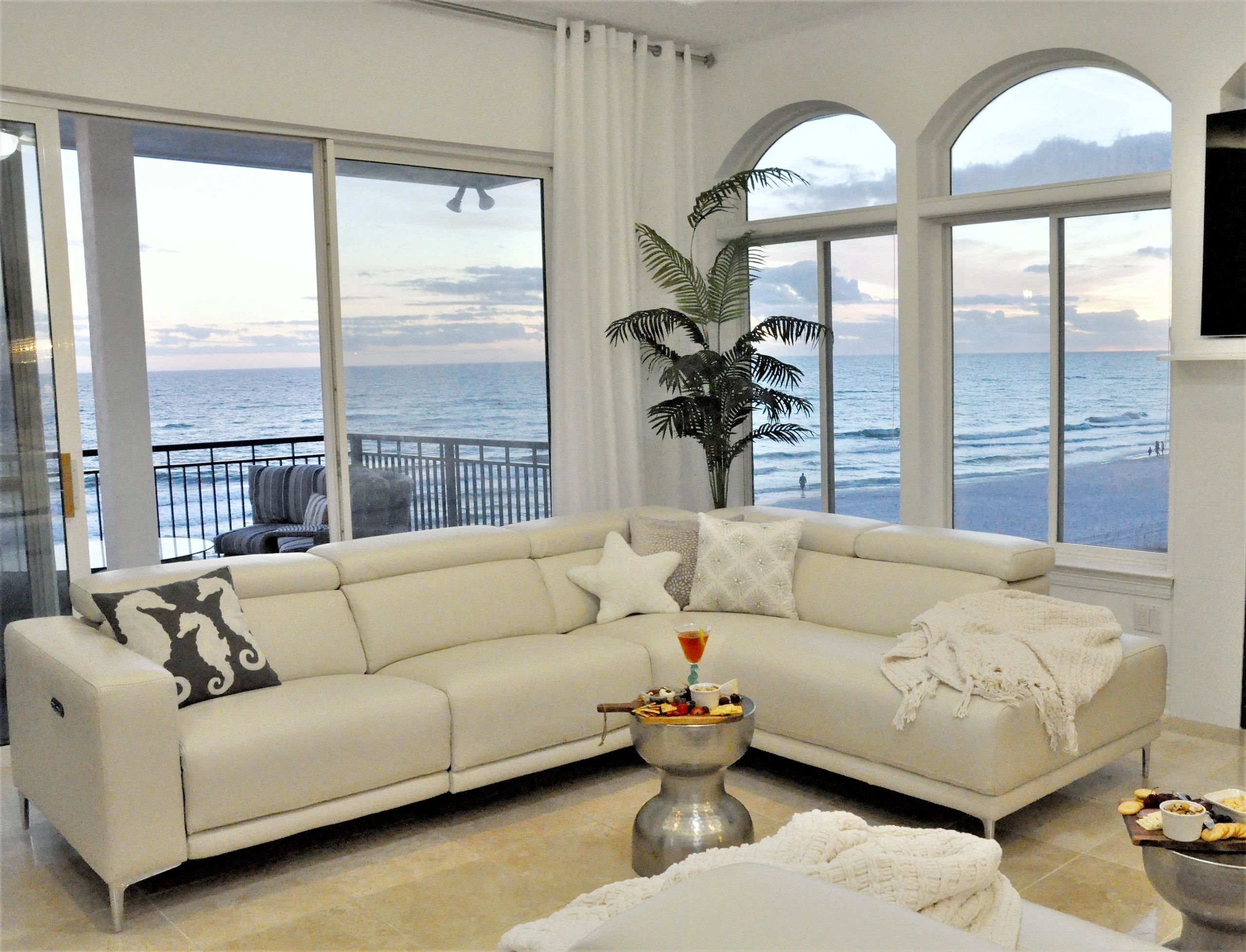 Main living area and gulf views