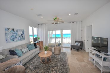 middle level living area with views of gulf