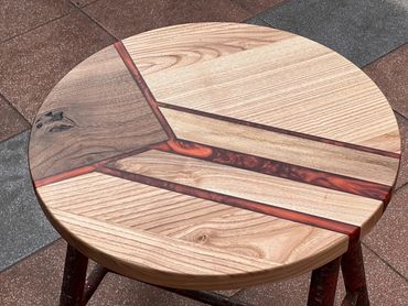 Masuta de cafea din lemn de nuc si frasin