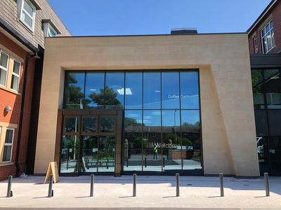 Stonework, Stone cladding