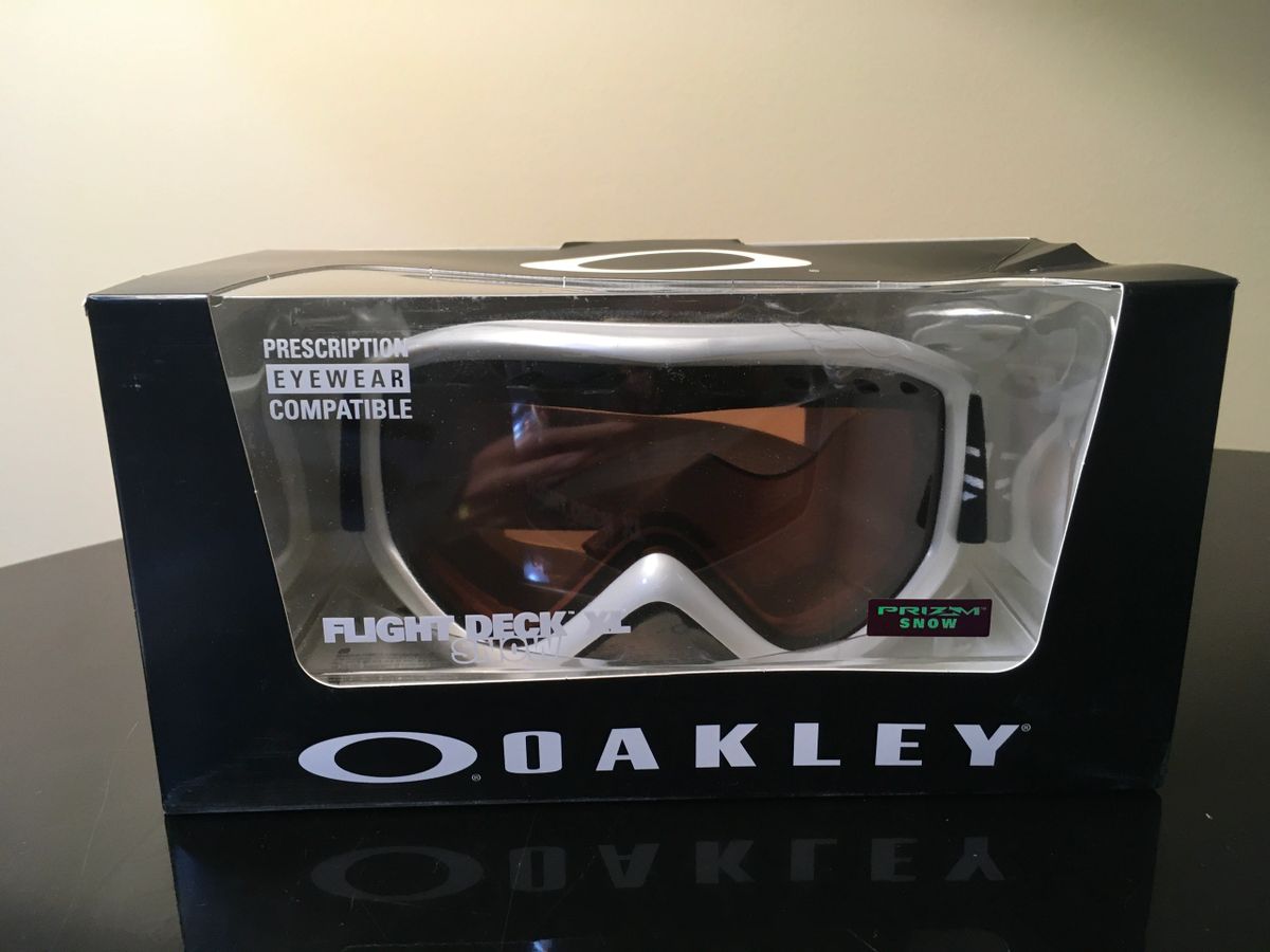 OAKLEY FLIGHT DECK XL SNOW GOGGLES