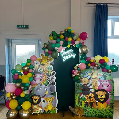 Themed Props for Hire – Bring Your Event to Life! 🎭✨
Take your event to the next level with our lar