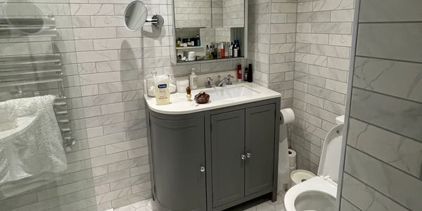 a beautiful bathroom