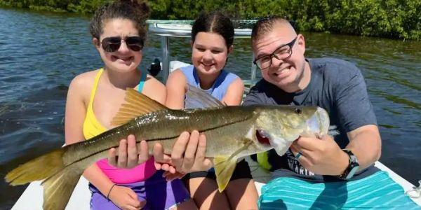 Snook fishing charters in tarpon spring, st josephs sound, dunedin and clearwater