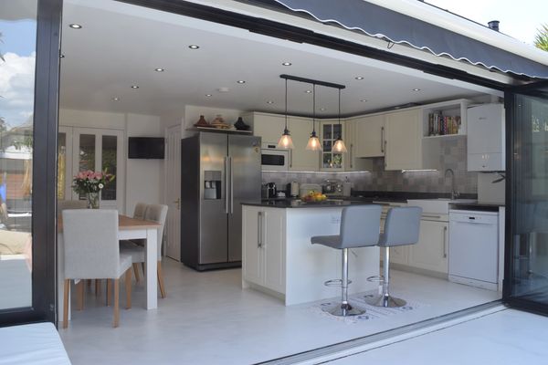 Kitchen diner with bifold doors to patio