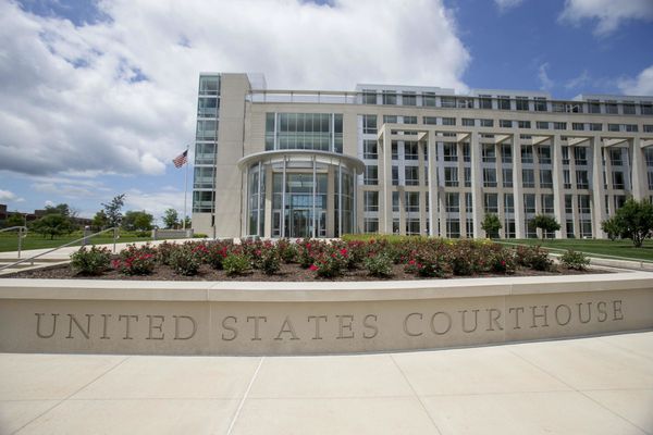 STANLEY J. ROSZKOWSKI U.S. COURTHOUSE ROCKFORD, IL OPERATIONS MAINTENANCE, KING GEORGE