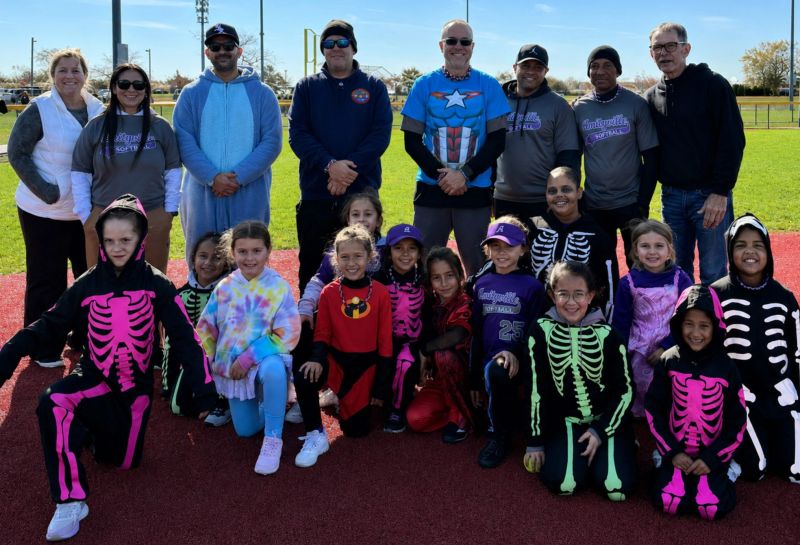 2025_Fall_Softball_HalloweenTeam.jpg
