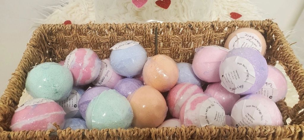 Bath Bombs and Sugar Scrubs from Snips Snails and Piggy Tails.