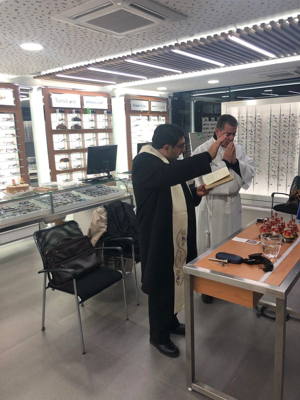 ARMAZON OPTICO METALICO POLO
opticas losada
optica comunal las condes
 optica globalvision.