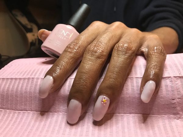 Centre Esthétique Minceur Ideal manucure shellac 