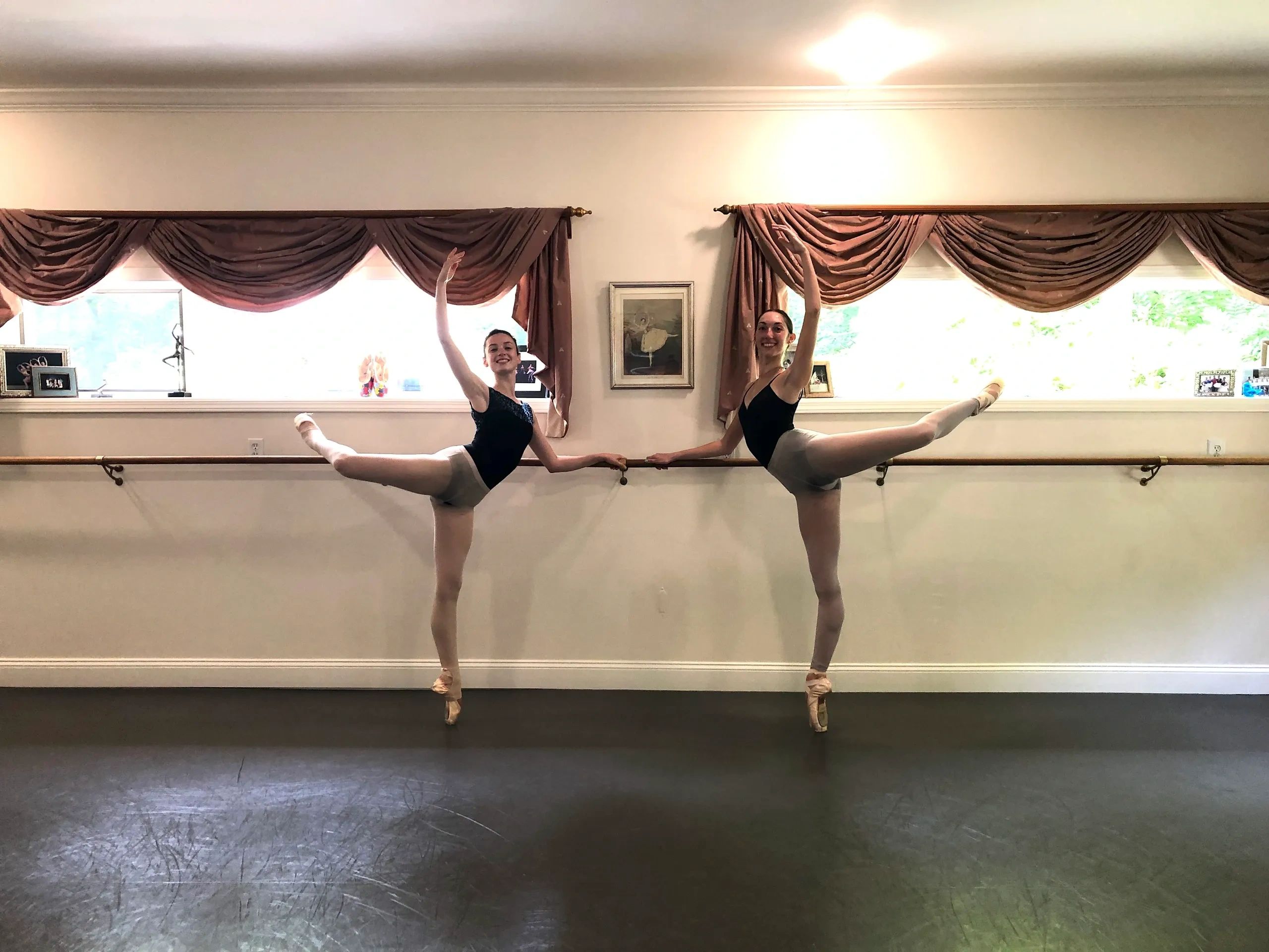 Ballerinas at the barre in Ballet Studio 229