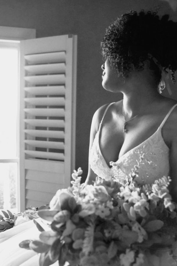 bride, bouquet, wedding dress, designer, photography, photo shoot, love