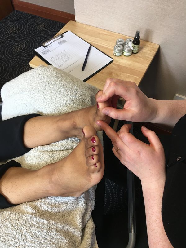 Relieve stress, anxiety and tension through reflexology