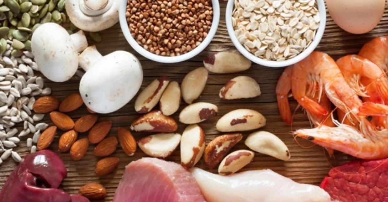 Range of foods containing Selenium, incl. brazil nuts, salmon, offal, shrimps, mushrooms, eggs at al