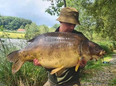 French carp lake