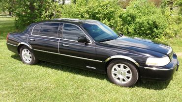 Sedan, Lincoln Town Car