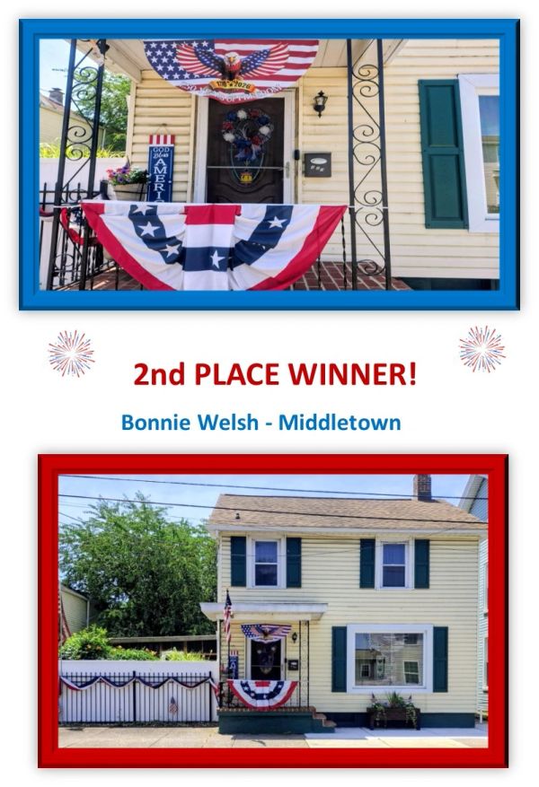 Patriotic 2nd place winner decorated house in Middletown.