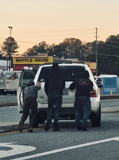 EJ’s Tire Hero’s push car to safety