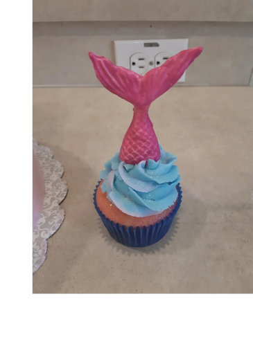 Mesmerizing Mermaid Cupcake