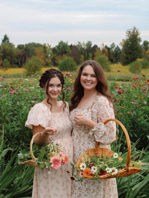 friends in a dreamy floral field, picking flowers for timeless and beautiful bouquets #cottagecore