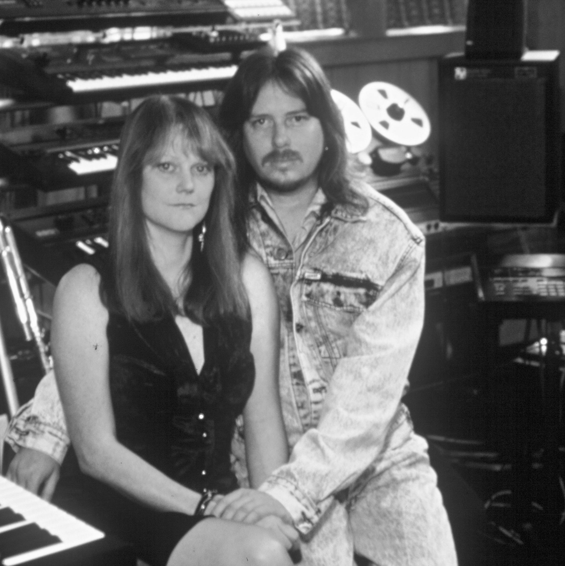 Kat Epple and Bob Stohl of the electronic space music duo, Emerald Web
(photo by Dan Drasin)